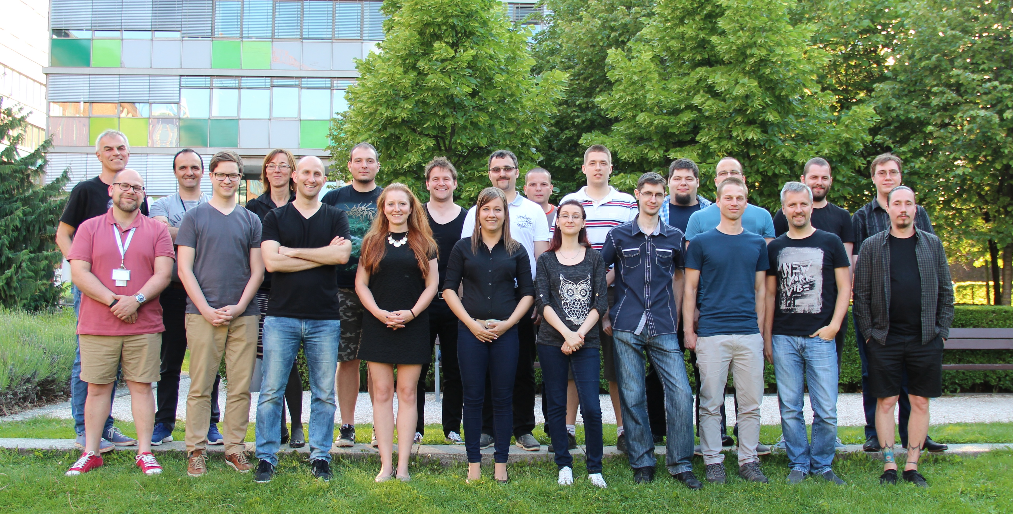 The Arenim Technologies team in front of the Infopark Budapest office, 2017