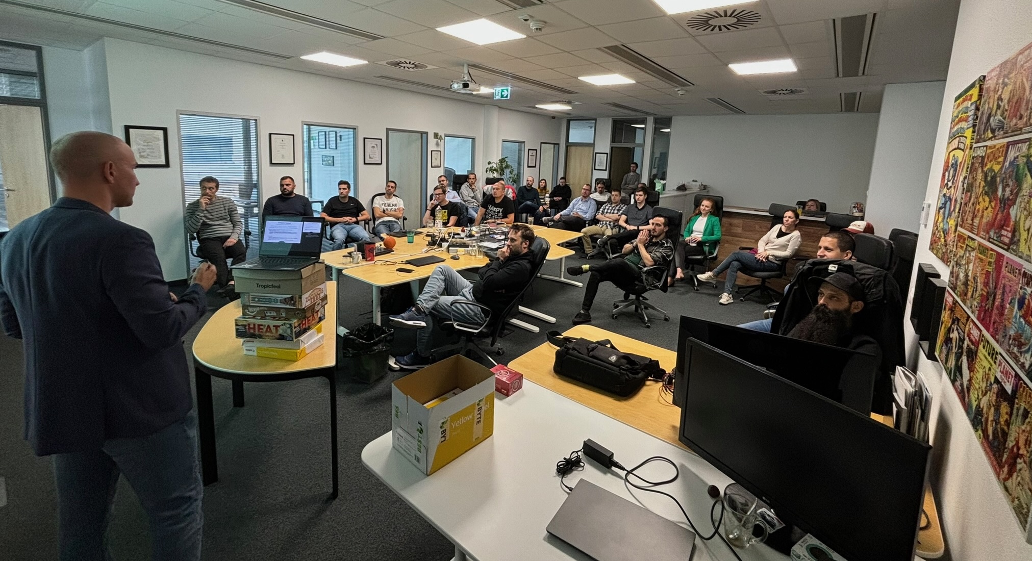 Szabolcs Kun, CEO of Arenim, delivering a quarterly company presentation at the Lechner office, 2024